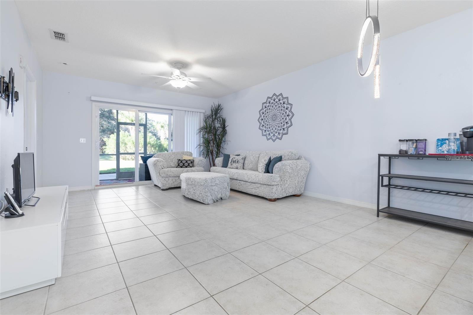 1000 CANOPY WALK LN #1012