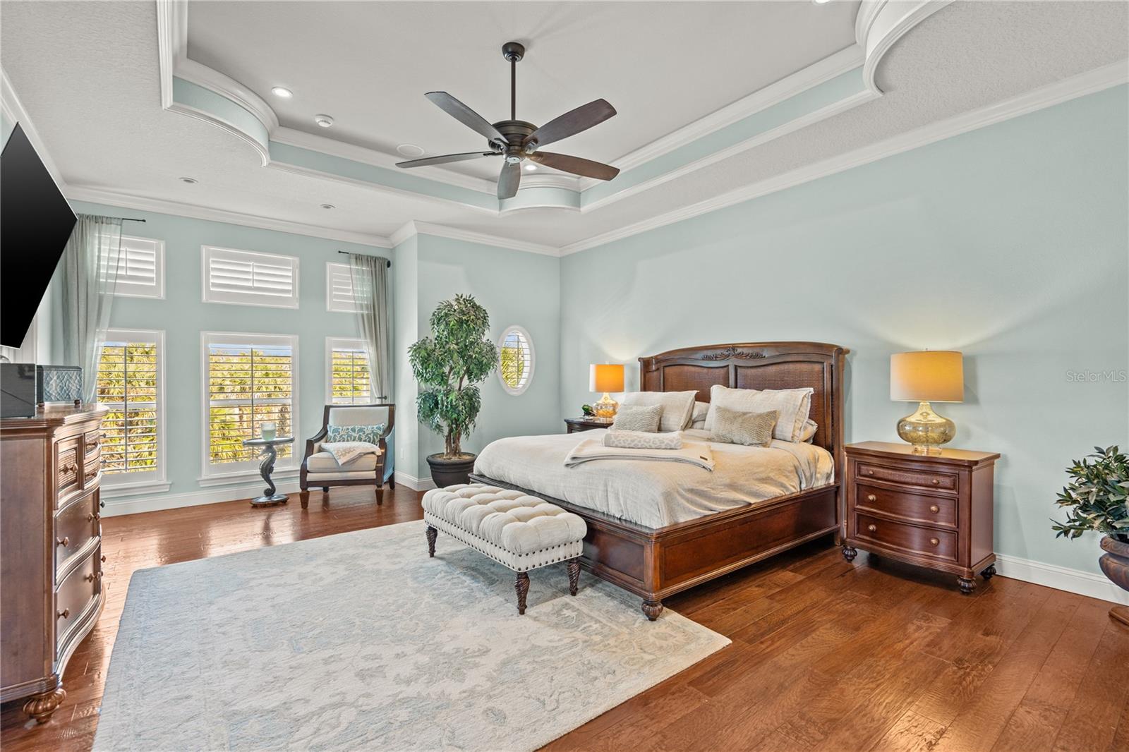 330 HARBOR VILLAGE PT N