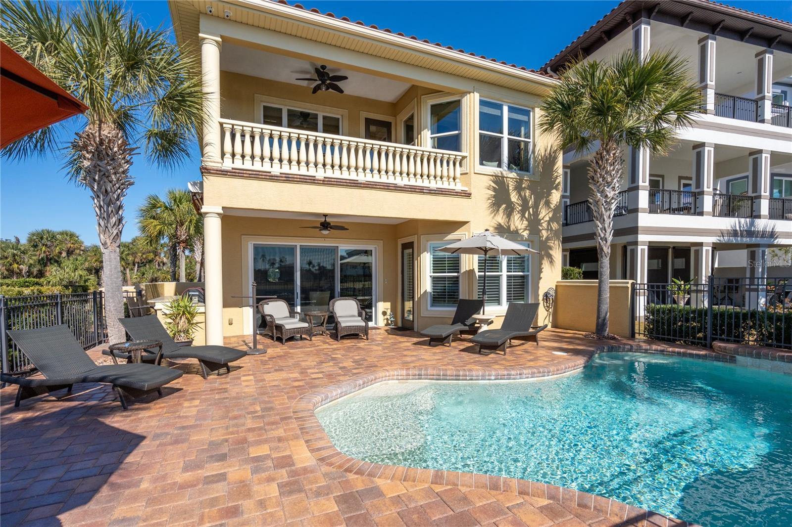 330 HARBOR VILLAGE PT N