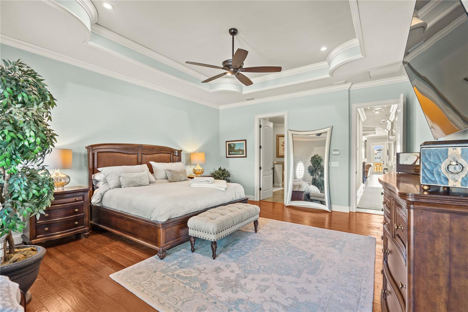 330 HARBOR VILLAGE PT N