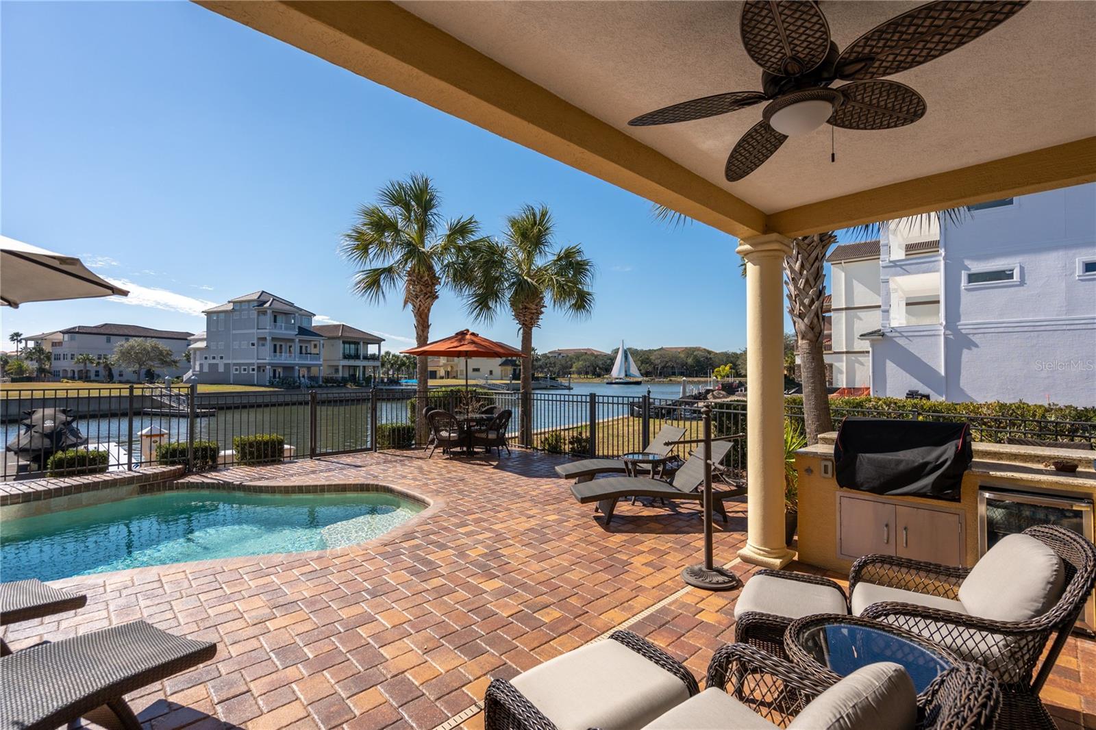 330 HARBOR VILLAGE PT N