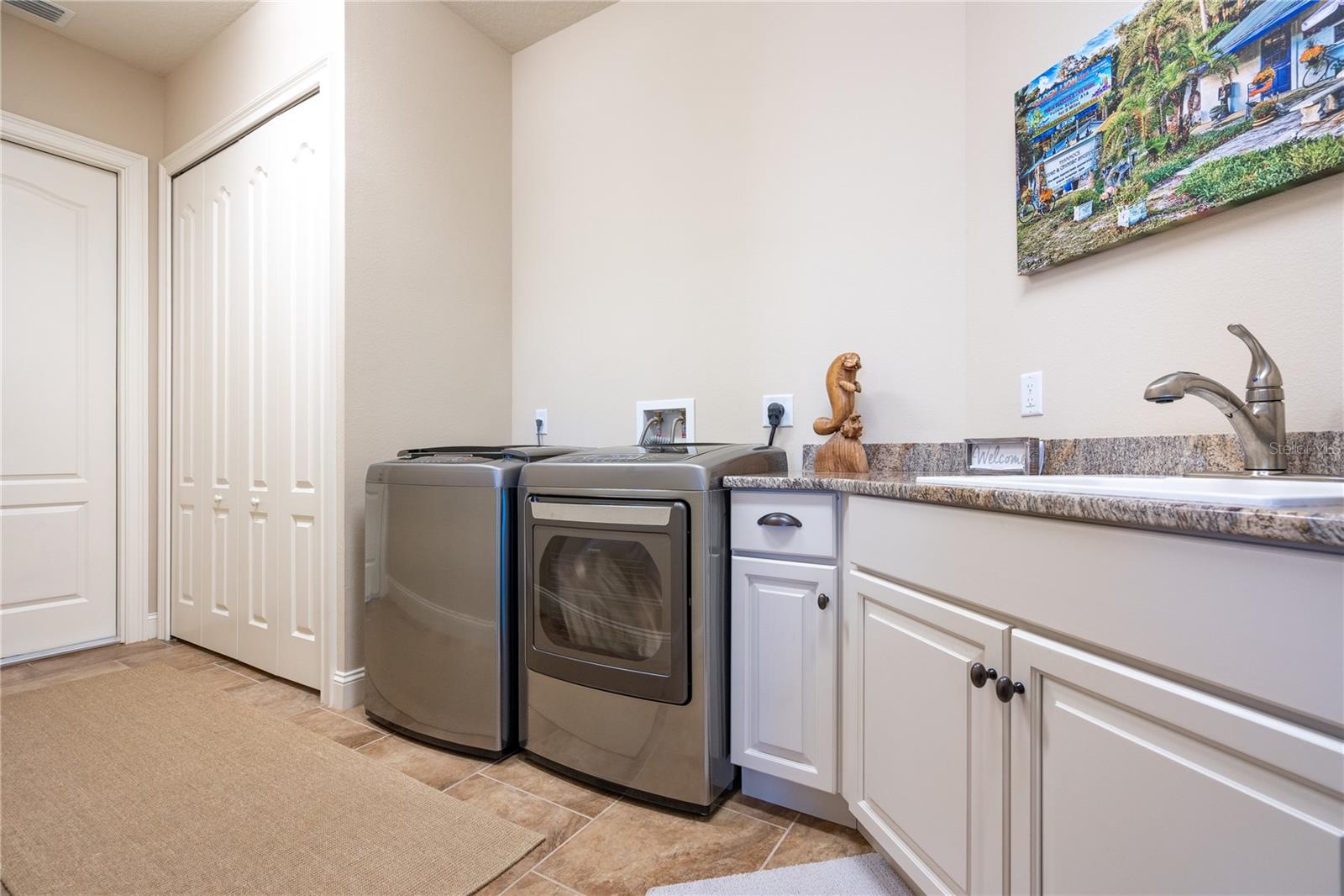 330 HARBOR VILLAGE PT N