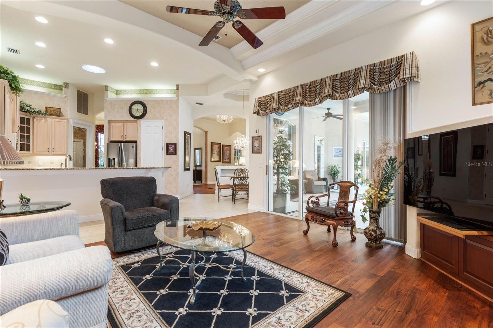 12 EGRET DR