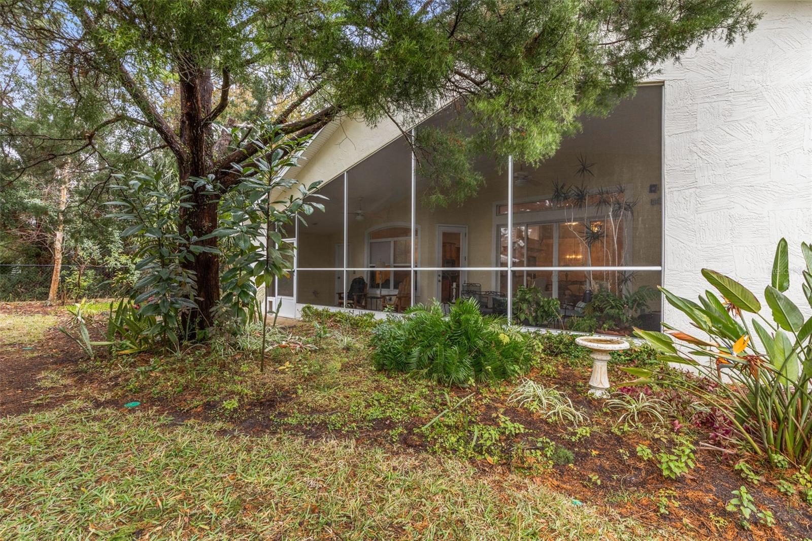 27 WHISPERING PINE DR