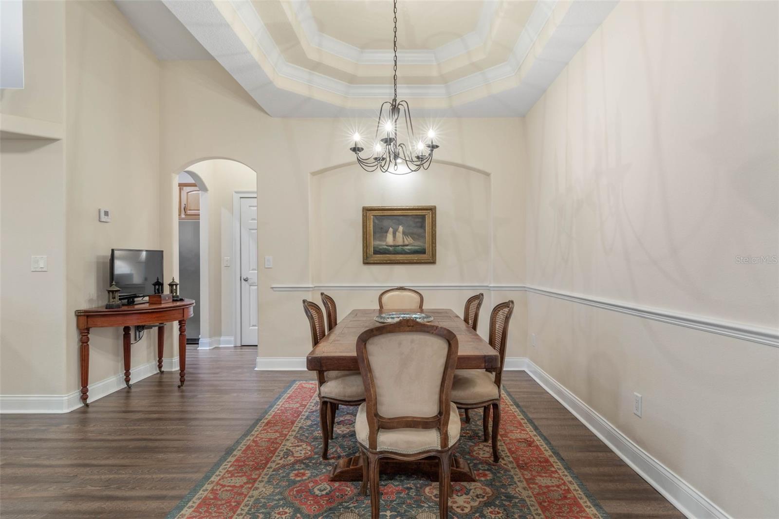 27 WHISPERING PINE DR