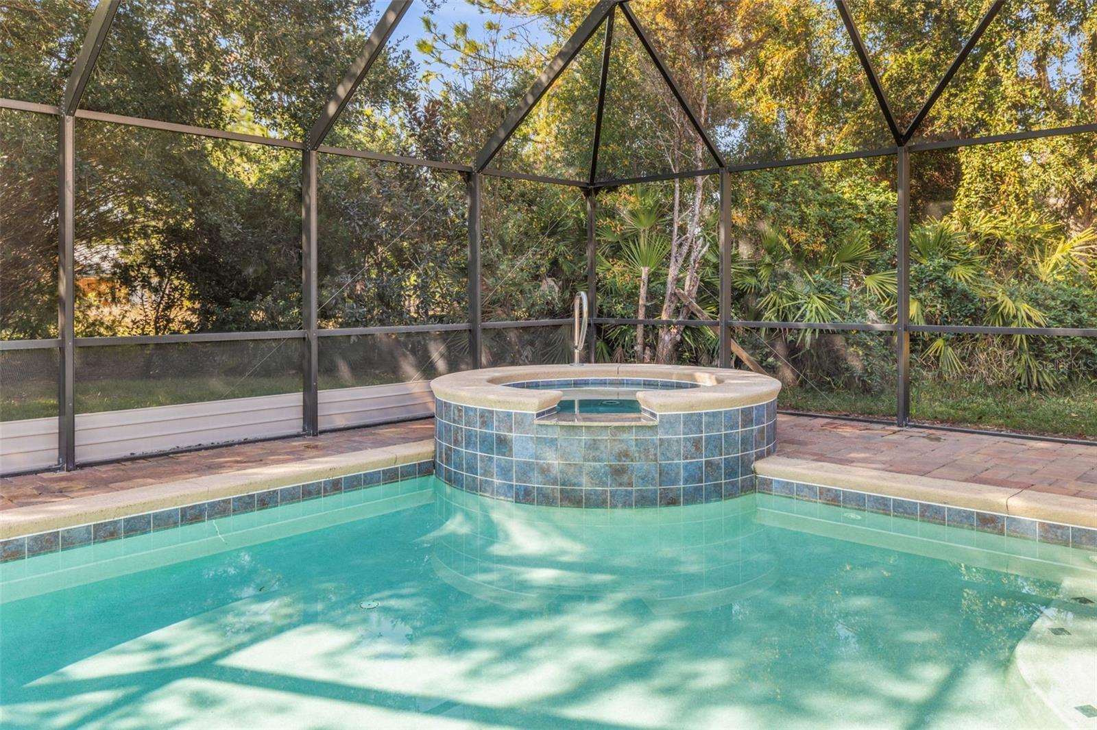 39 BRONSON LN