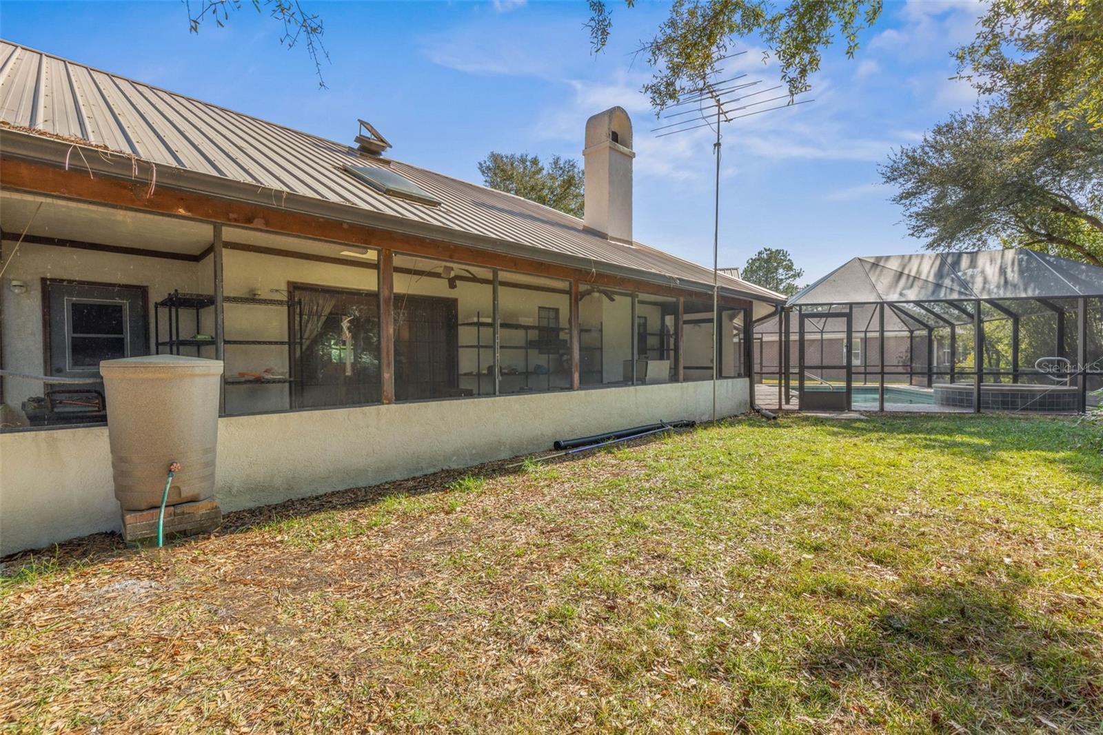 39 BRONSON LN