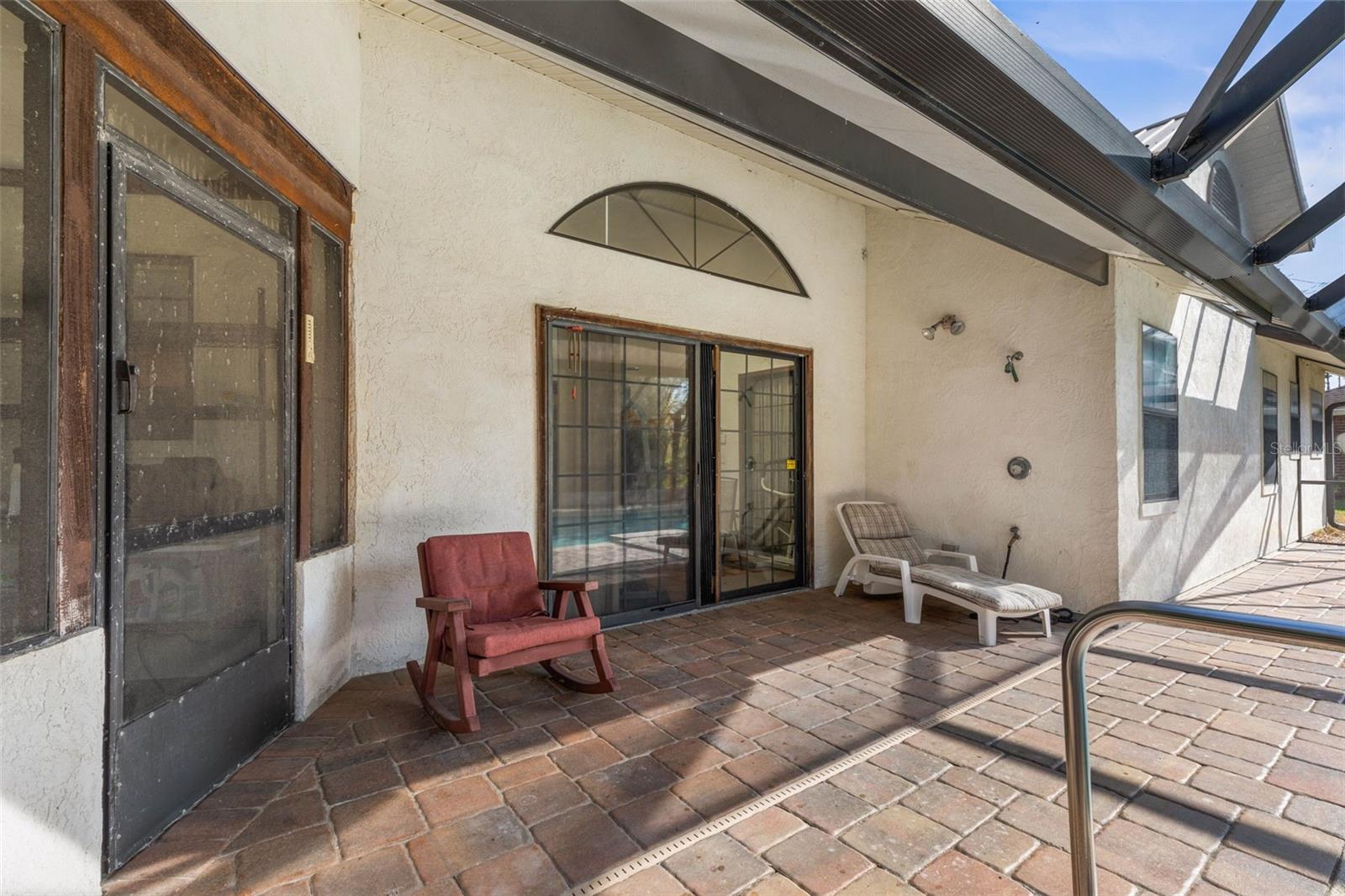 39 BRONSON LN