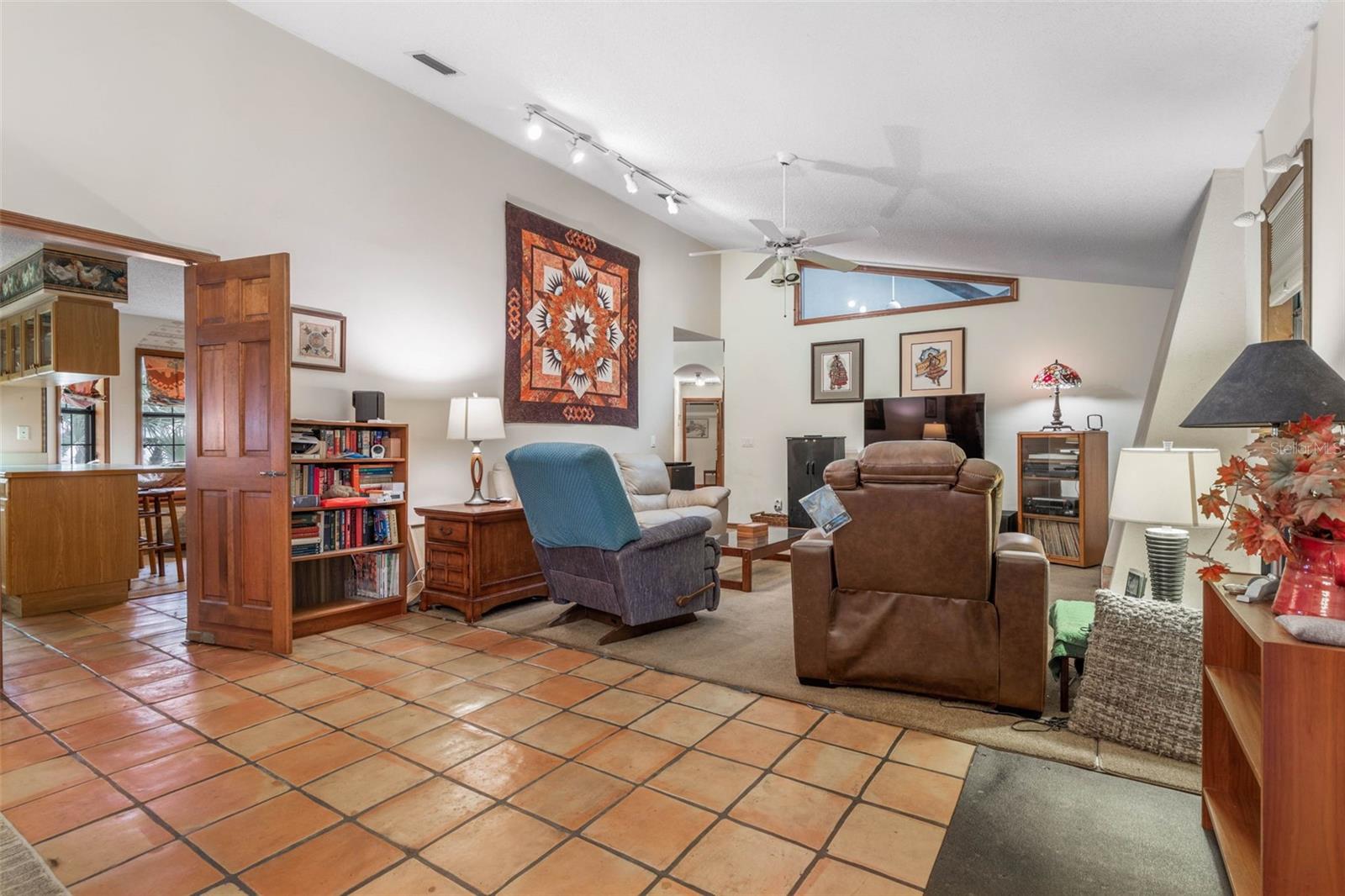 39 BRONSON LN