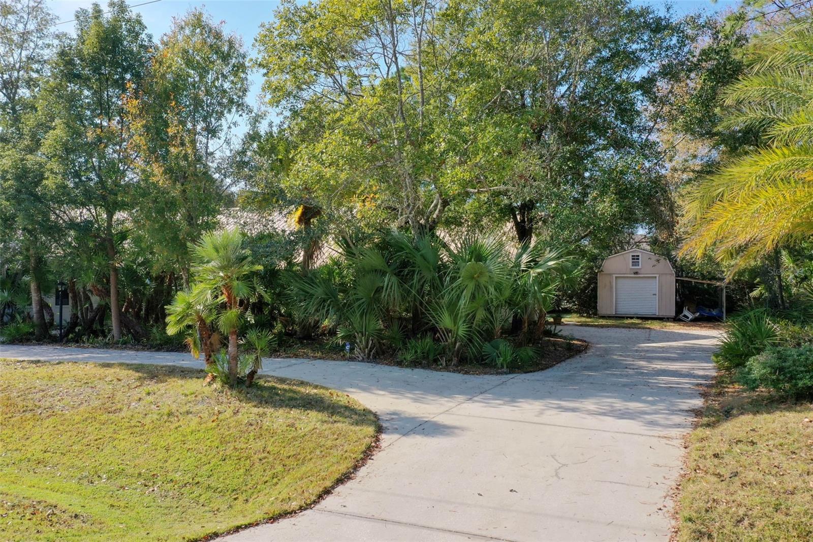 39 BRONSON LN