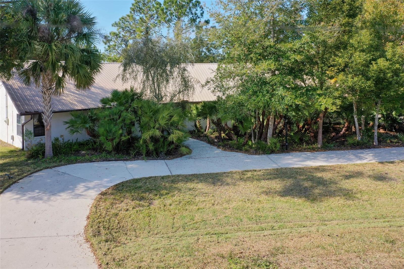 39 BRONSON LN