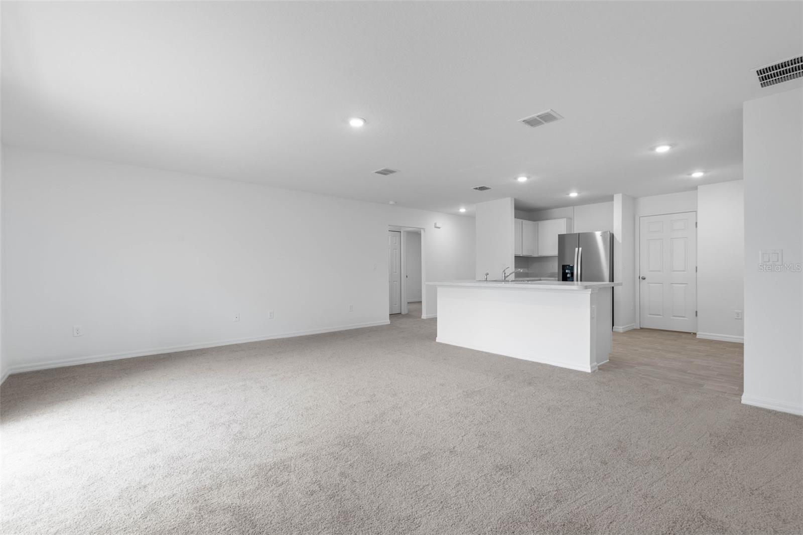 8 SEDGEFIELD PATH N