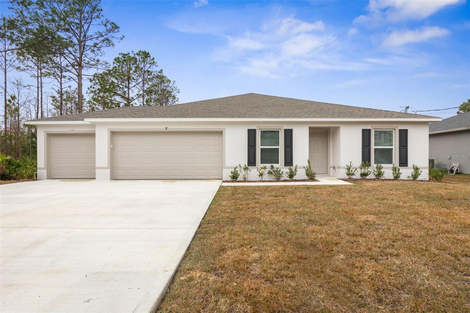 8 SEDGEFIELD PATH N