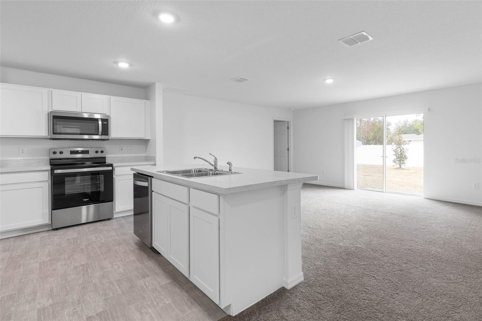 8 SEDGEFIELD PATH N