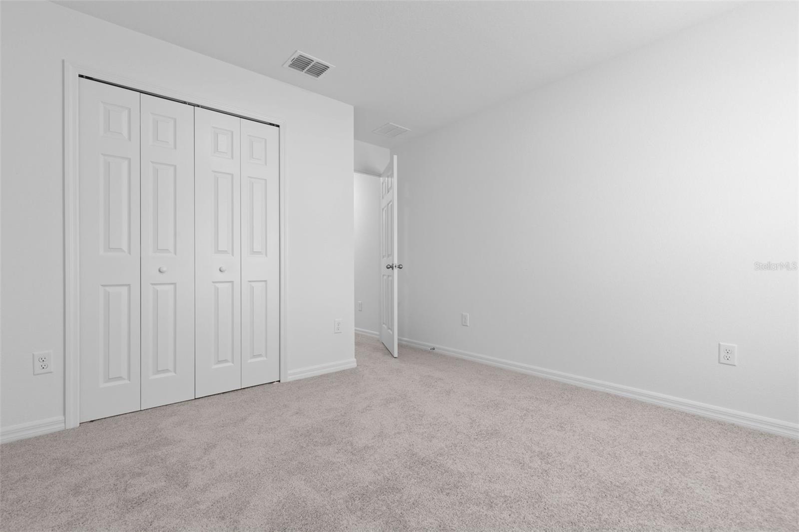 8 SEDGEFIELD PATH N