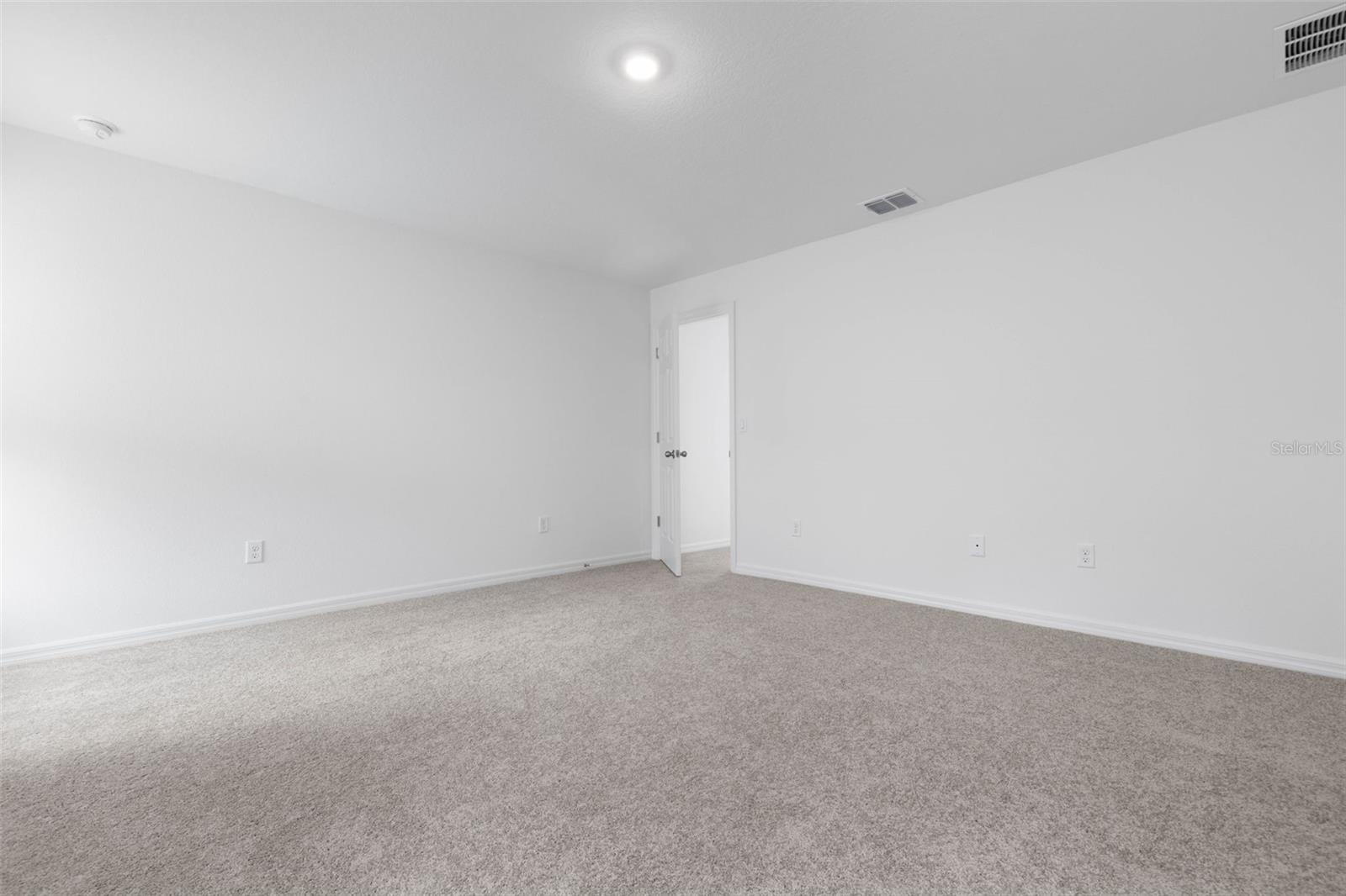 8 SEDGEFIELD PATH N