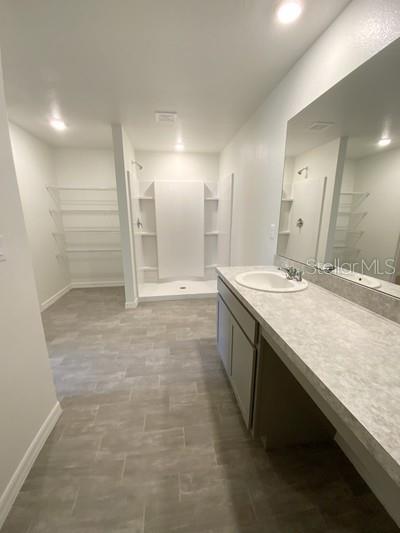 21 WOODWARD LN