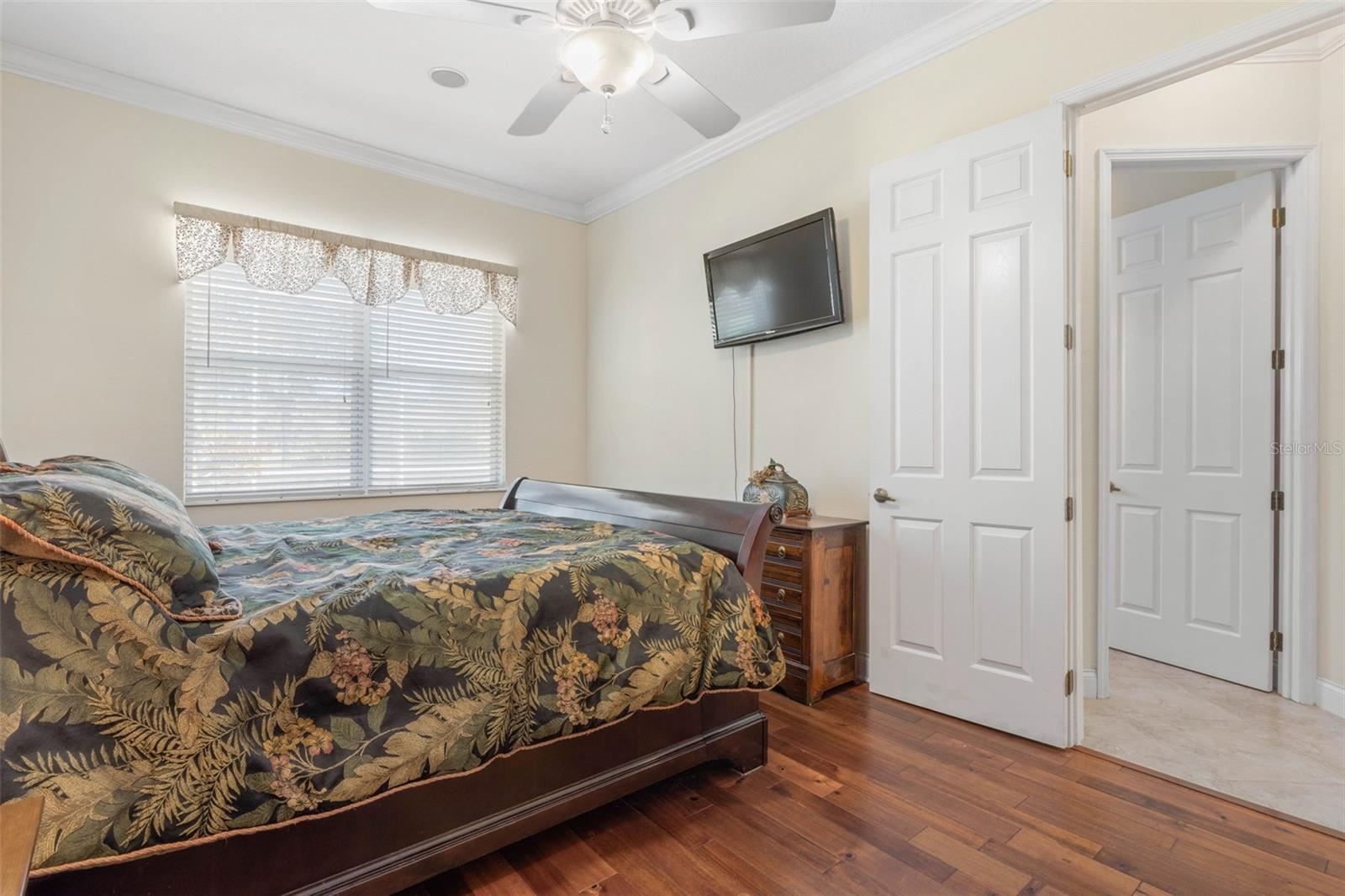 19 GRANDVIEW DR