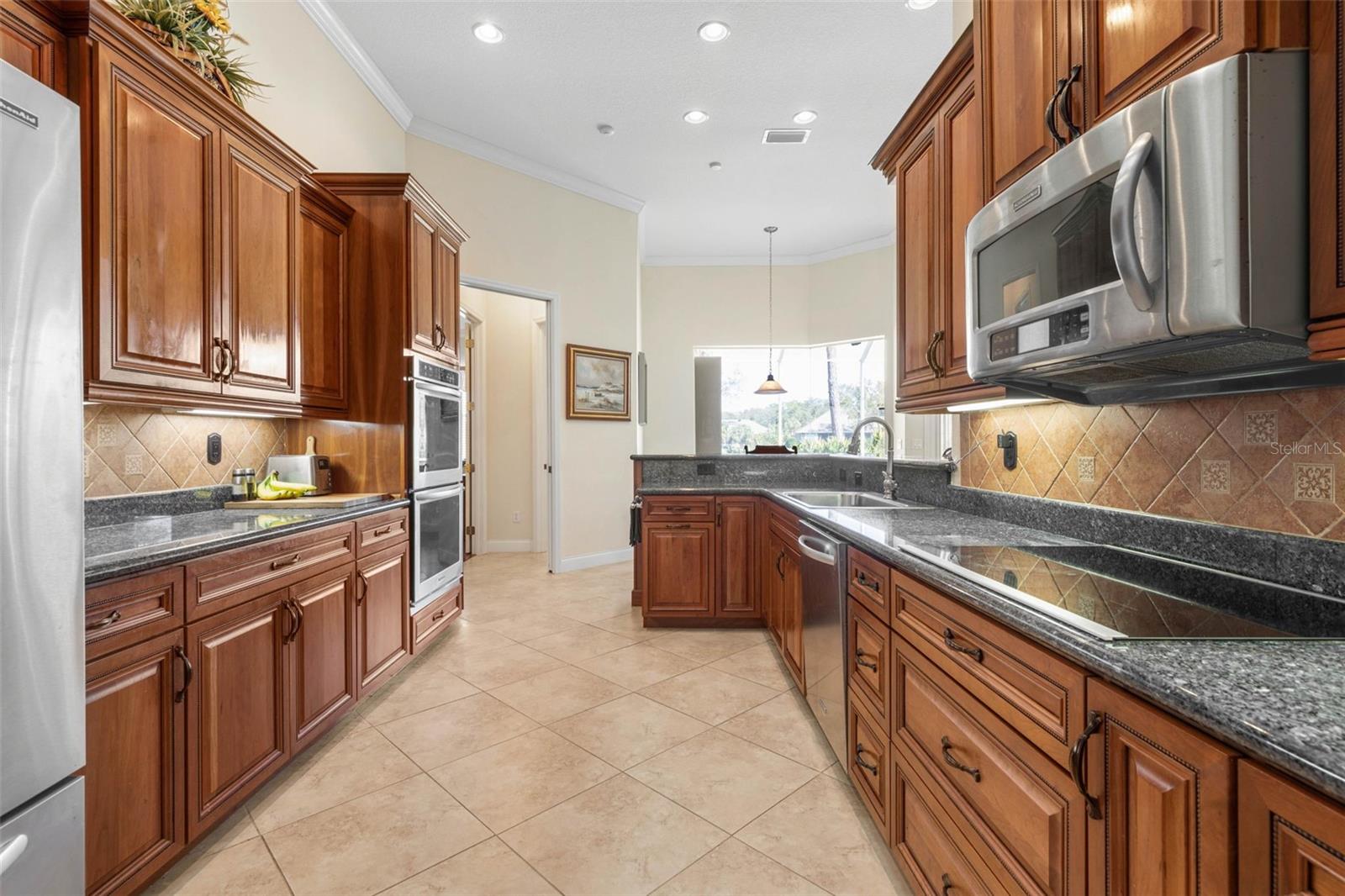 19 GRANDVIEW DR