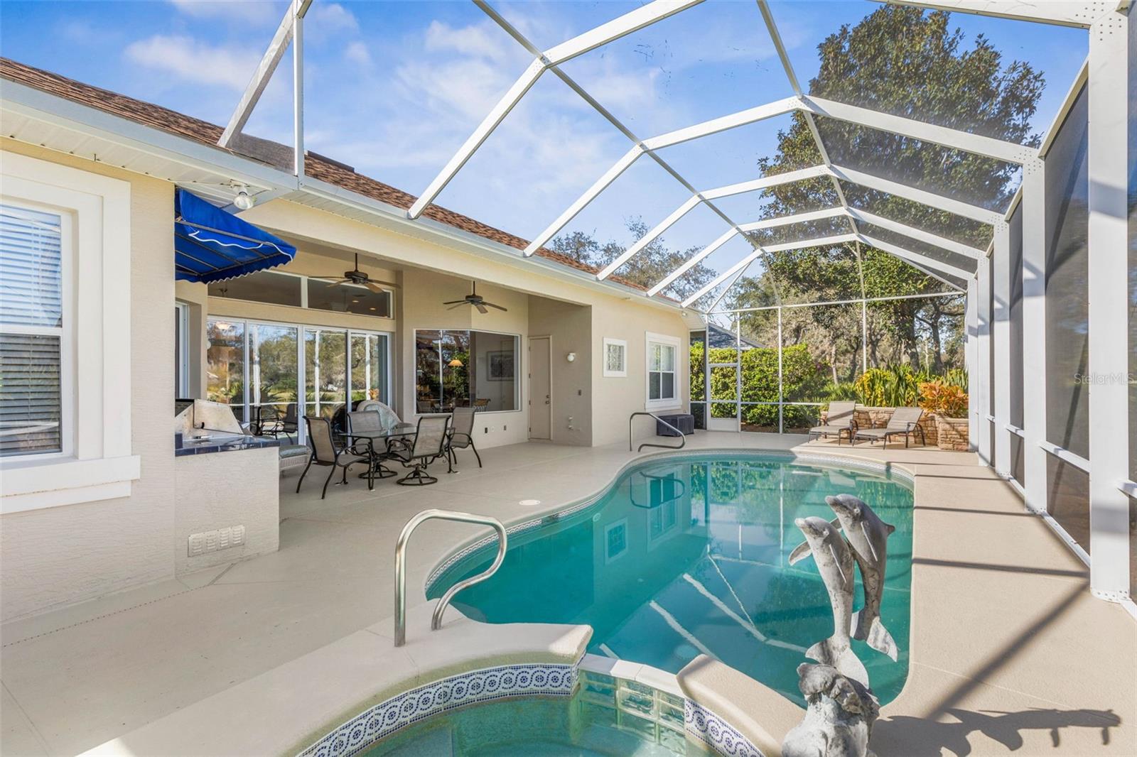 19 GRANDVIEW DR