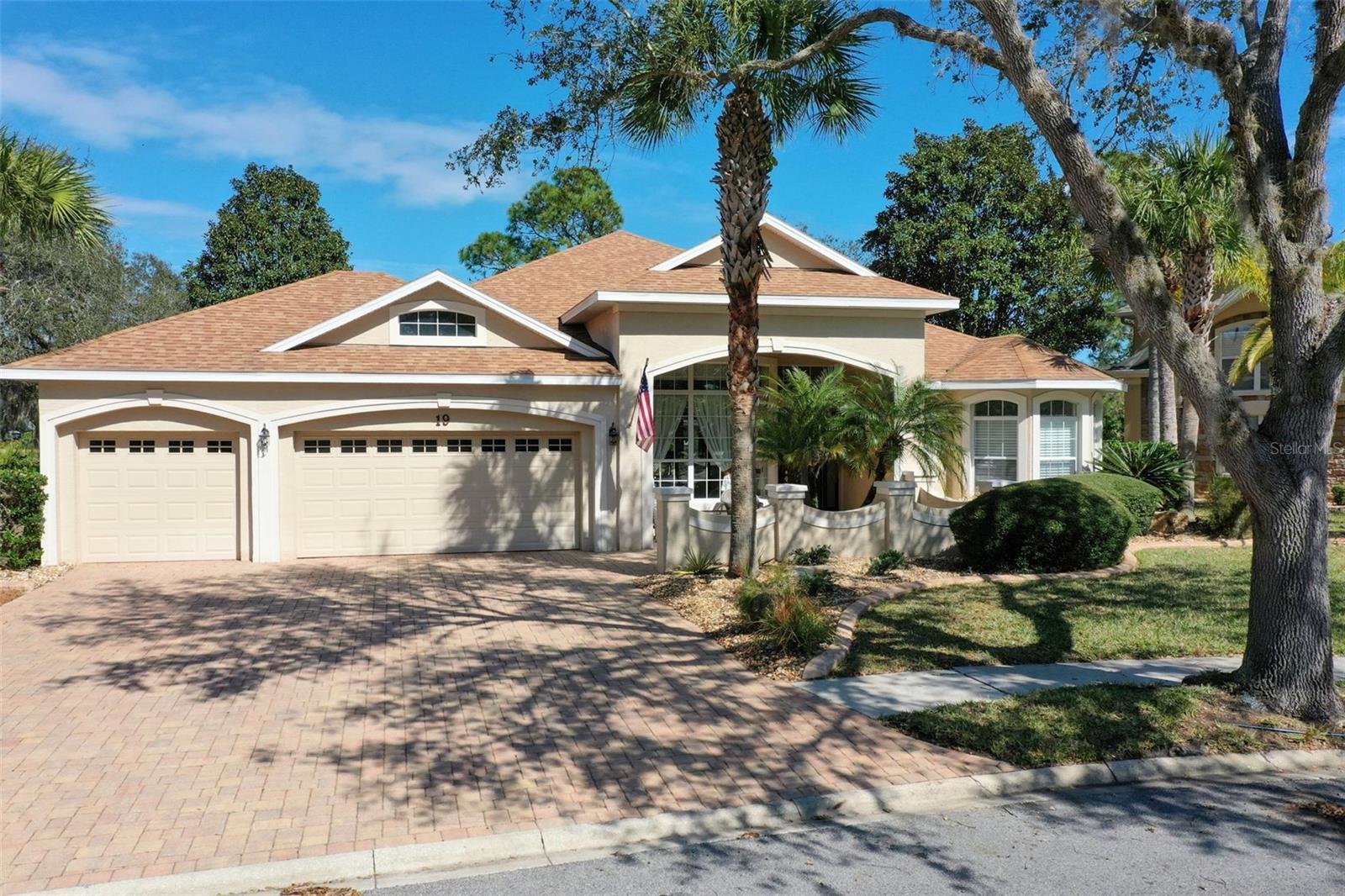 19 GRANDVIEW DR