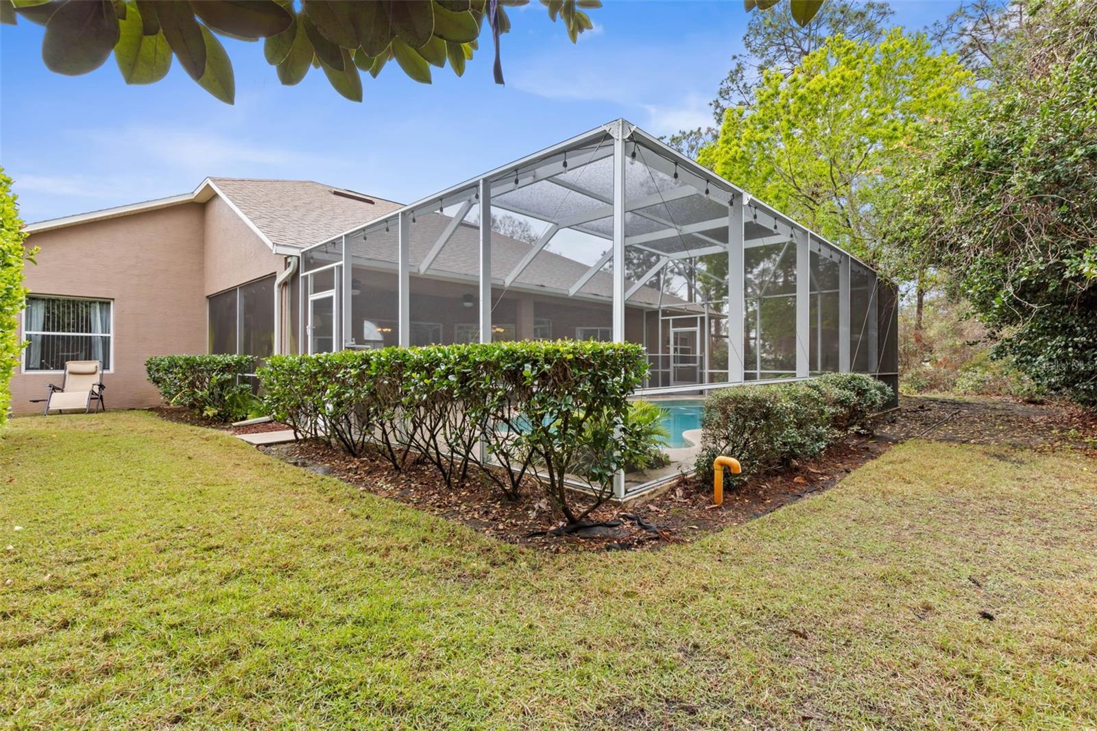 3 ROYAL OAK DR