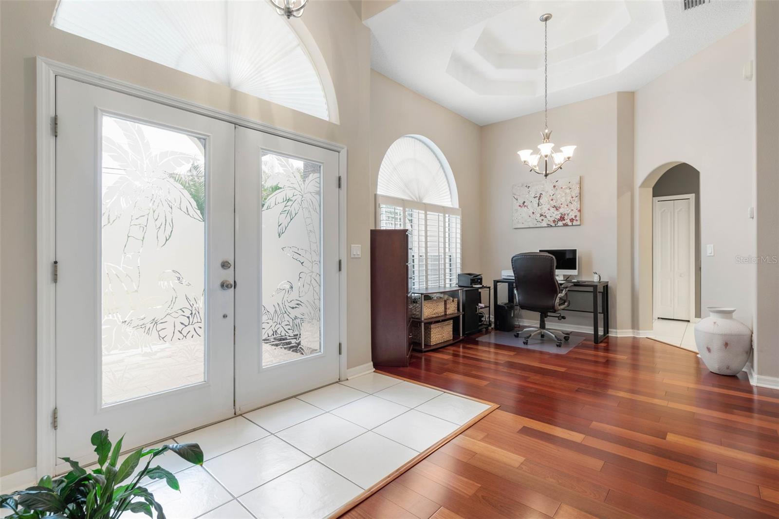 3 ROYAL OAK DR