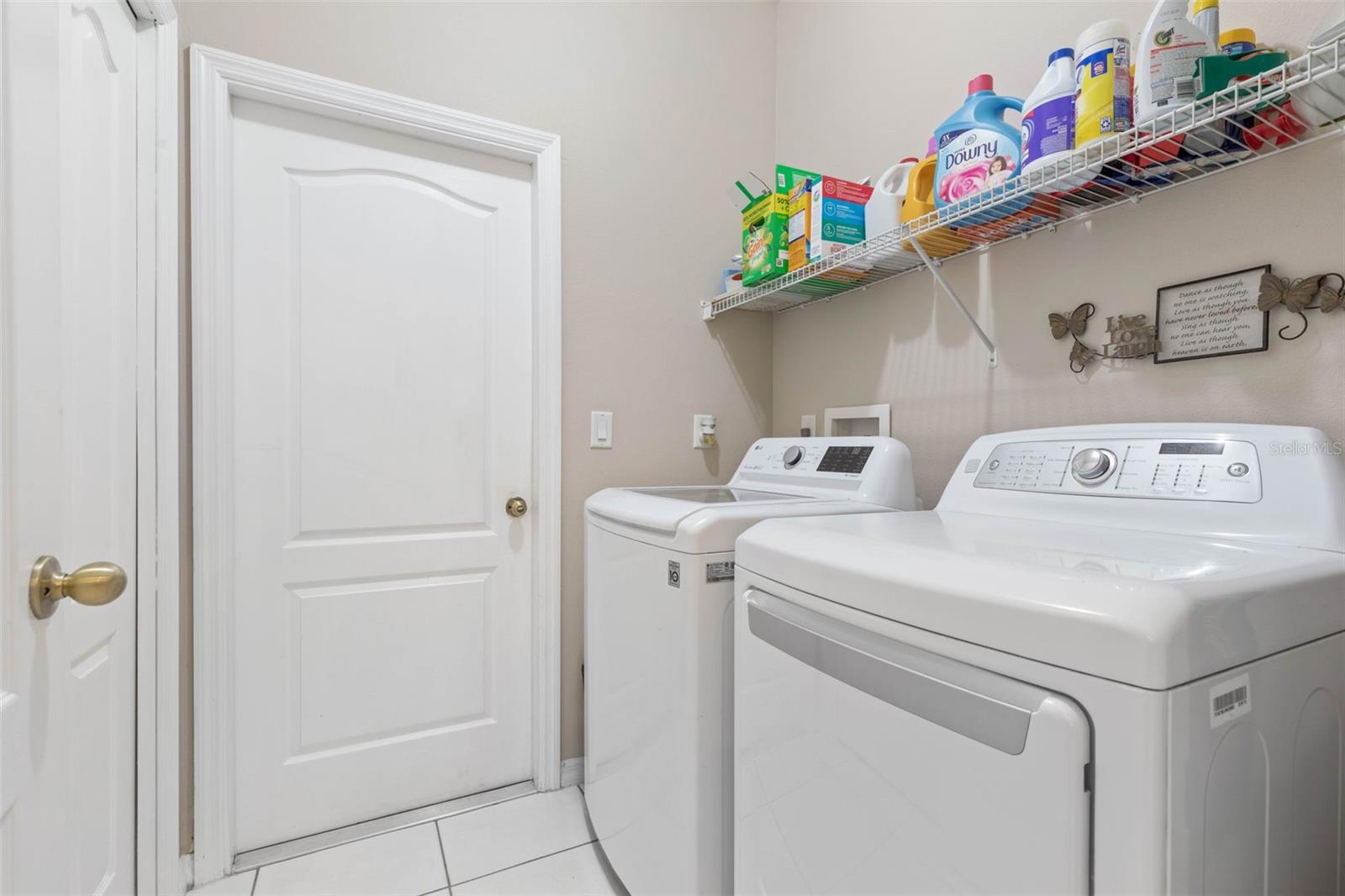 3 ROYAL OAK DR
