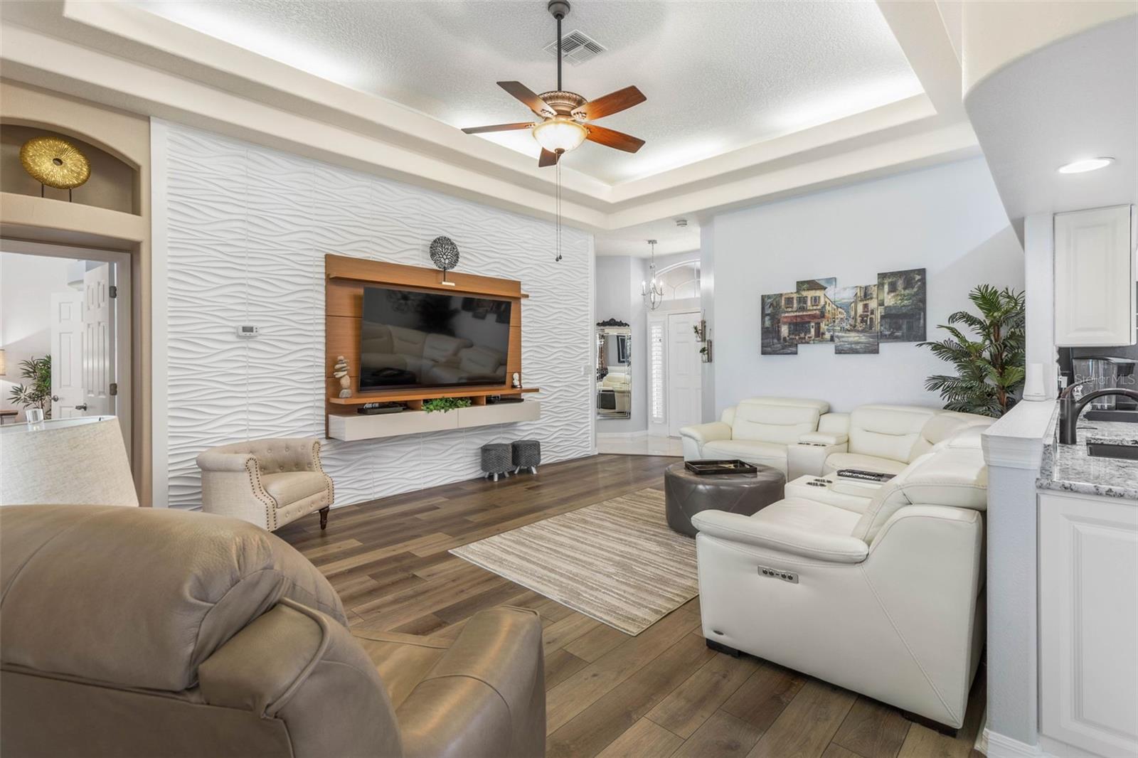 5 CAPTIVA AT LIONSPAW
