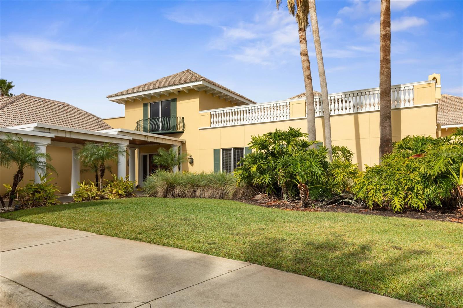 5 CAPTIVA AT LIONSPAW