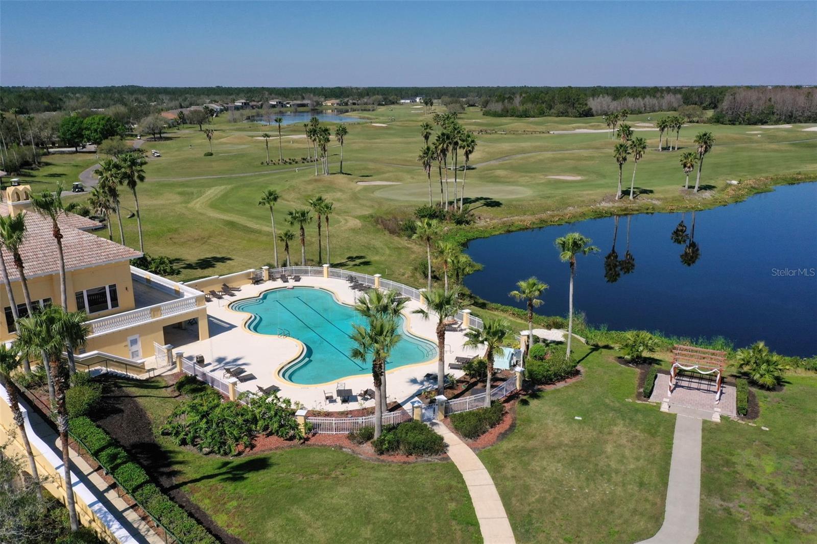 5 CAPTIVA AT LIONSPAW