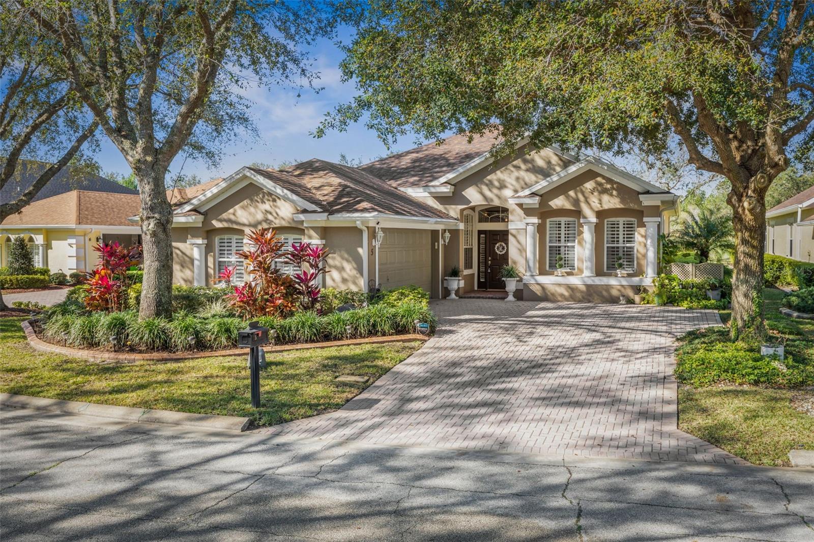 5 CAPTIVA AT LIONSPAW