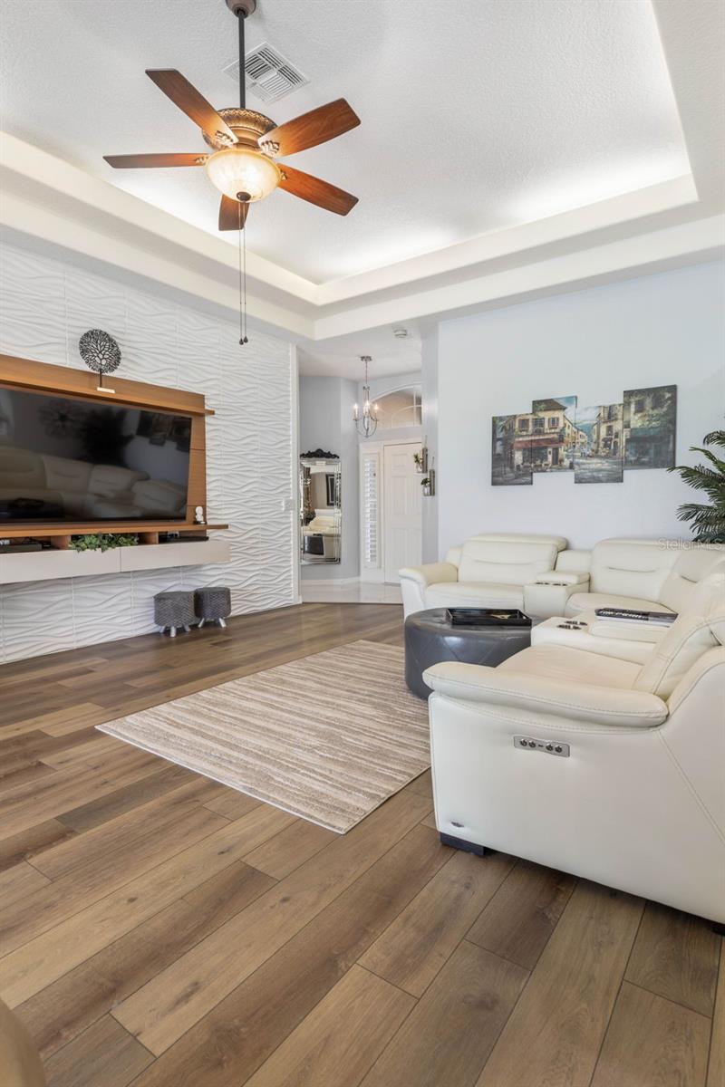 5 CAPTIVA AT LIONSPAW