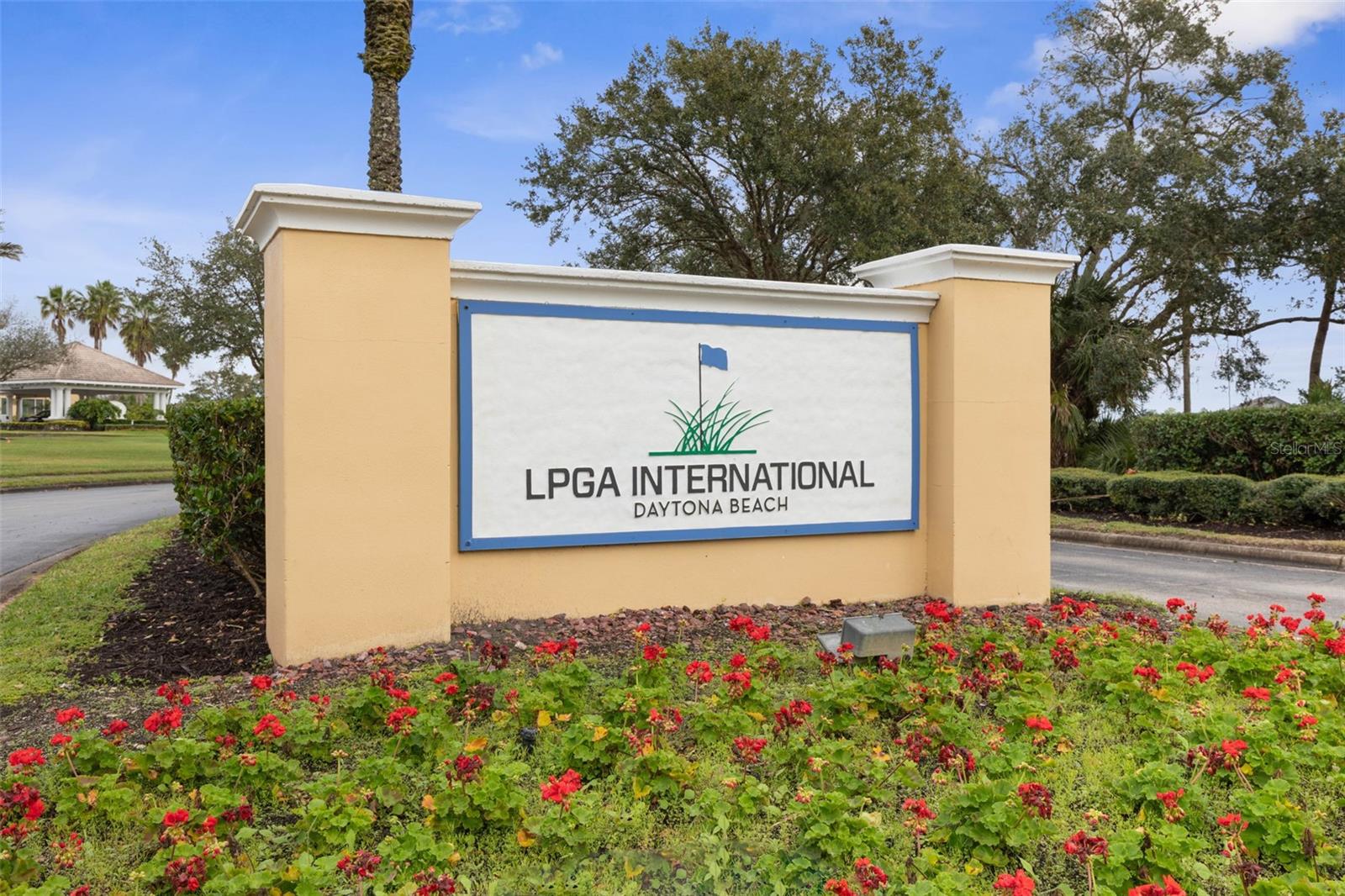 5 CAPTIVA AT LIONSPAW