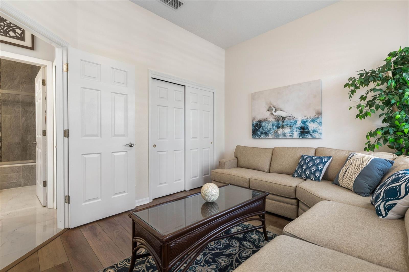 5 CAPTIVA AT LIONSPAW