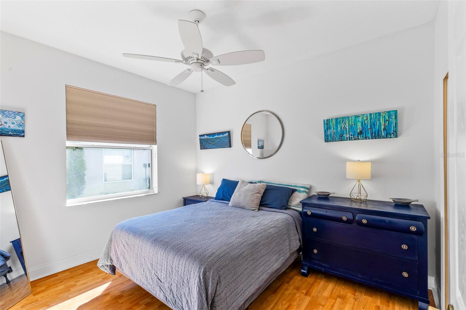 20 ETHAN ALLEN DR
