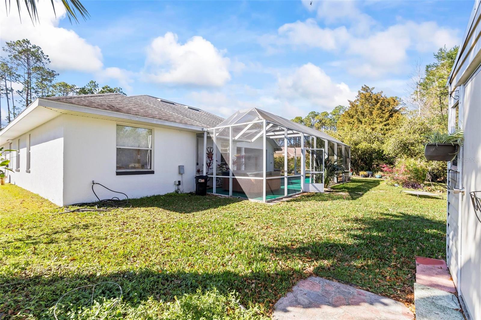 20 ETHAN ALLEN DR