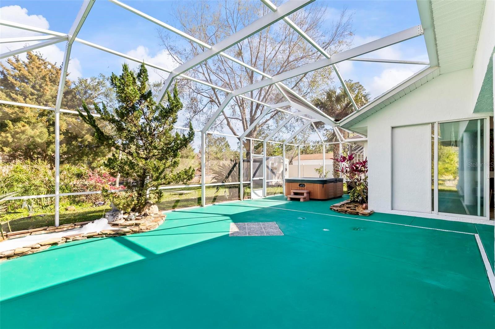 20 ETHAN ALLEN DR