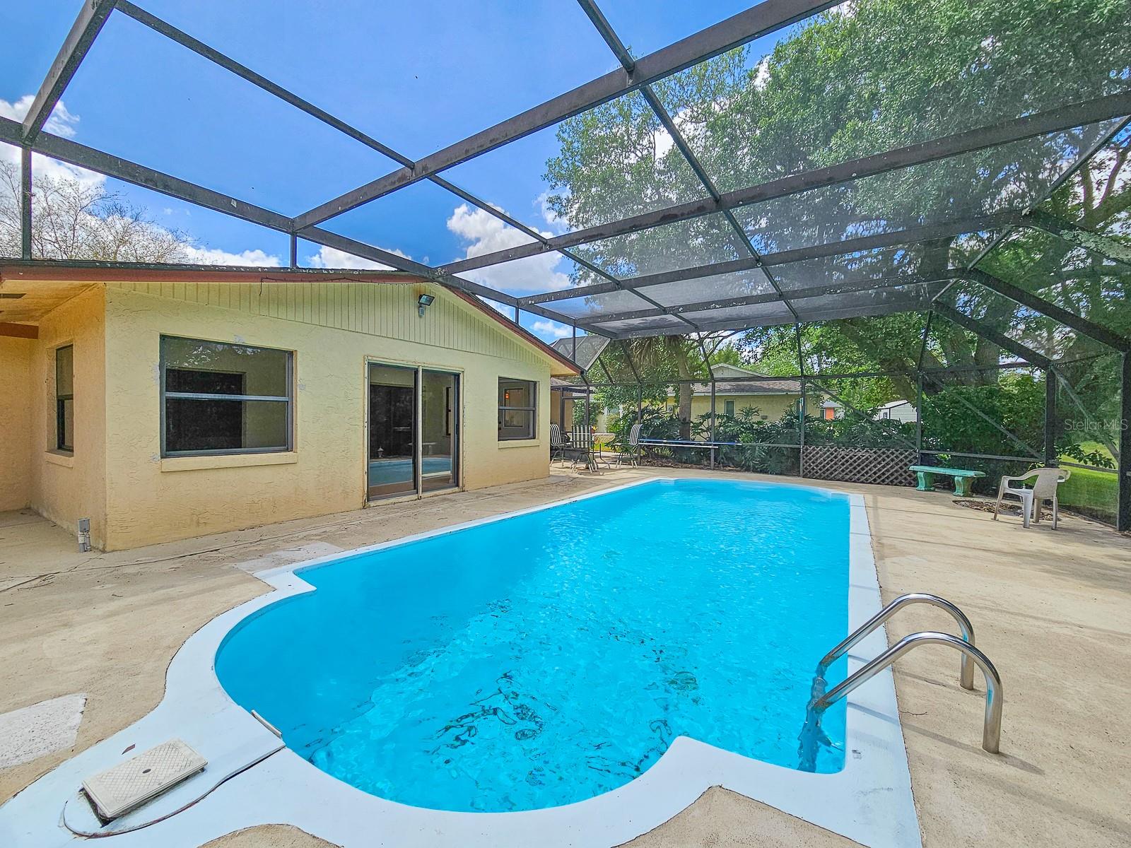 83 FARRAGUT DR