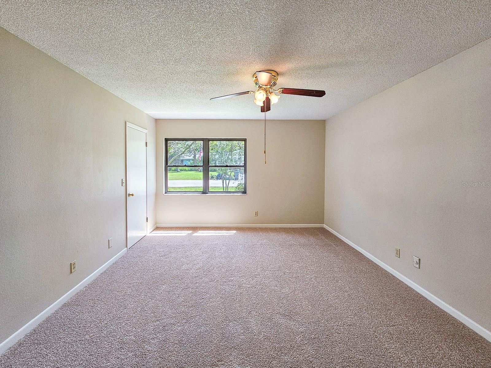 83 FARRAGUT DR