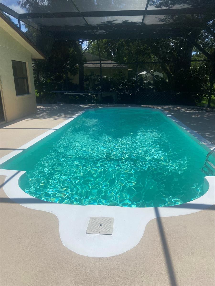 83 FARRAGUT DR