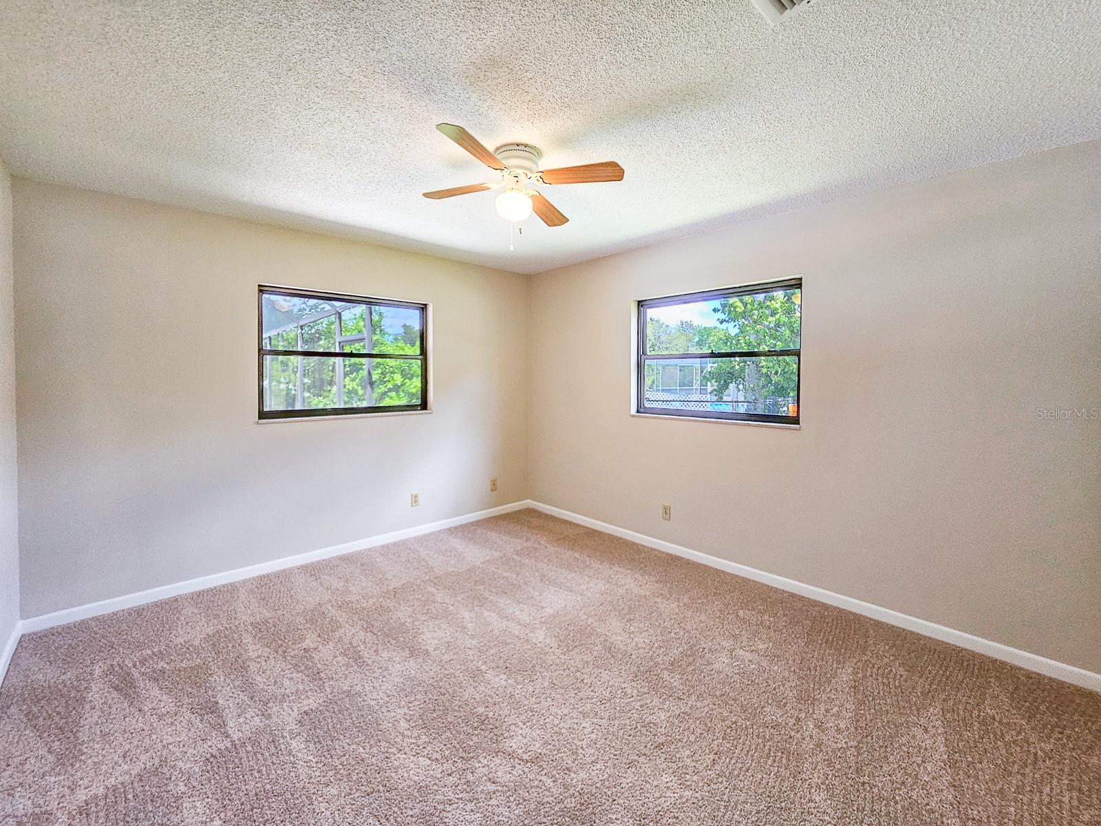 83 FARRAGUT DR