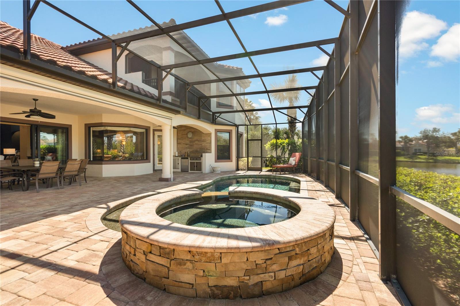 88 HAMMOCK BEACH CIRCLE N