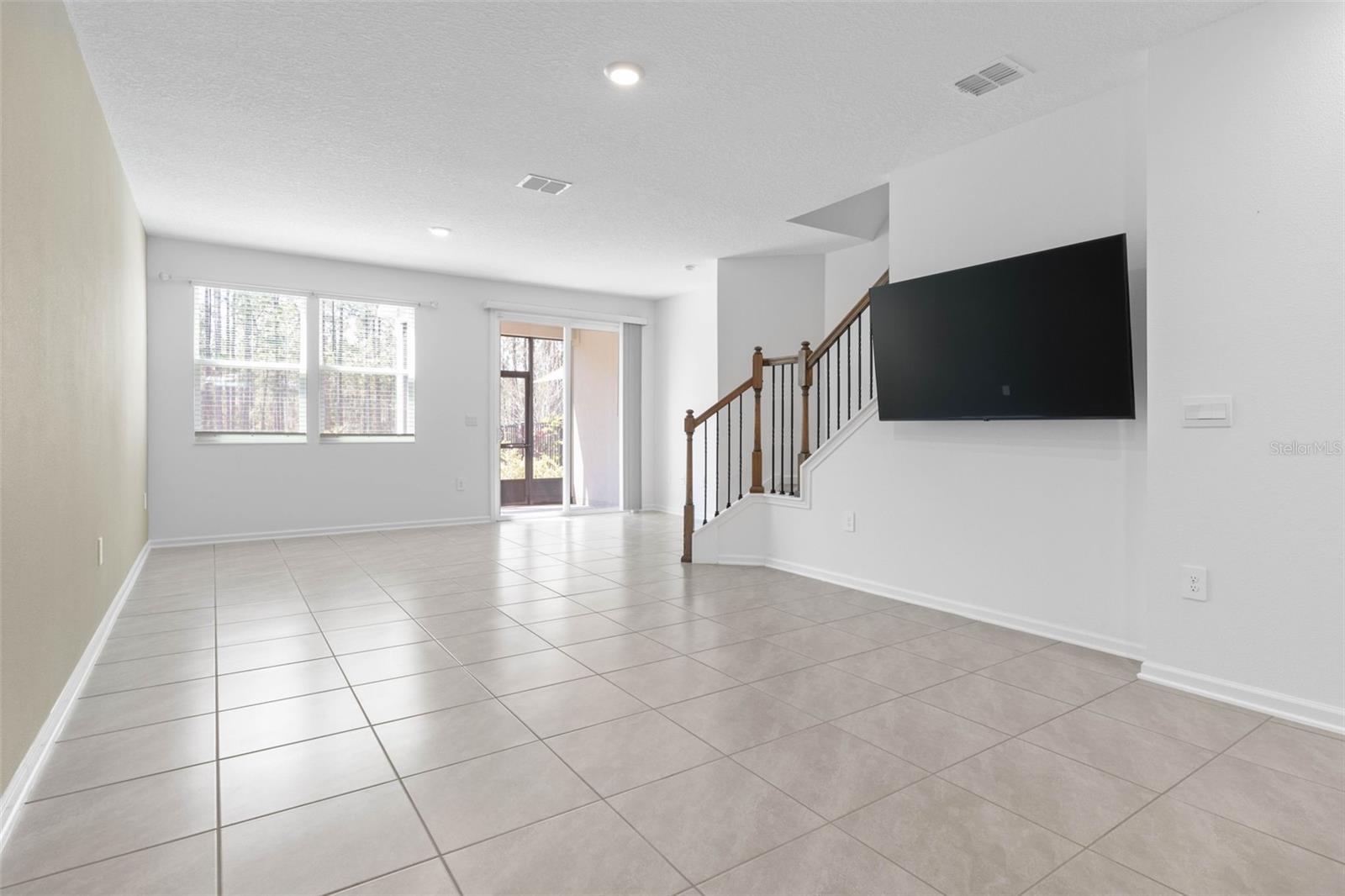 32 REDBUD RD