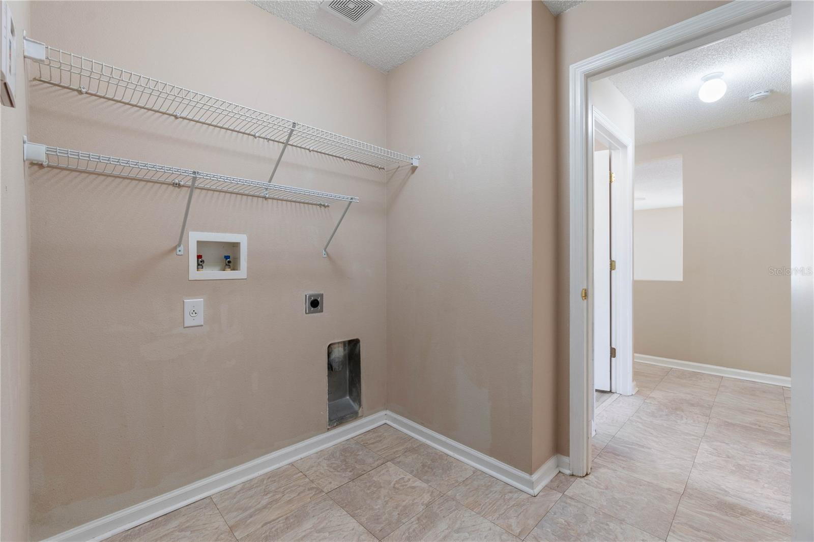 56 LEIDEL DR