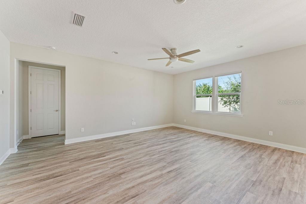 68 LOS LAGOS BLVD