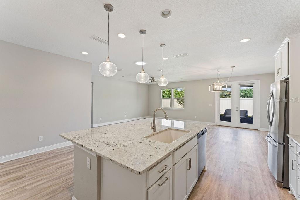 68 LOS LAGOS BLVD