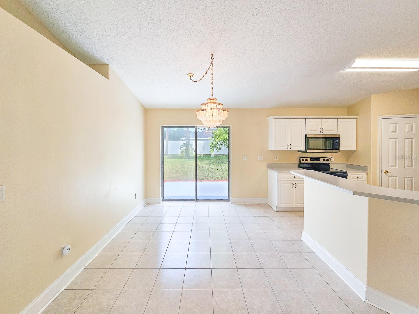 18 WHEATFIELD DR