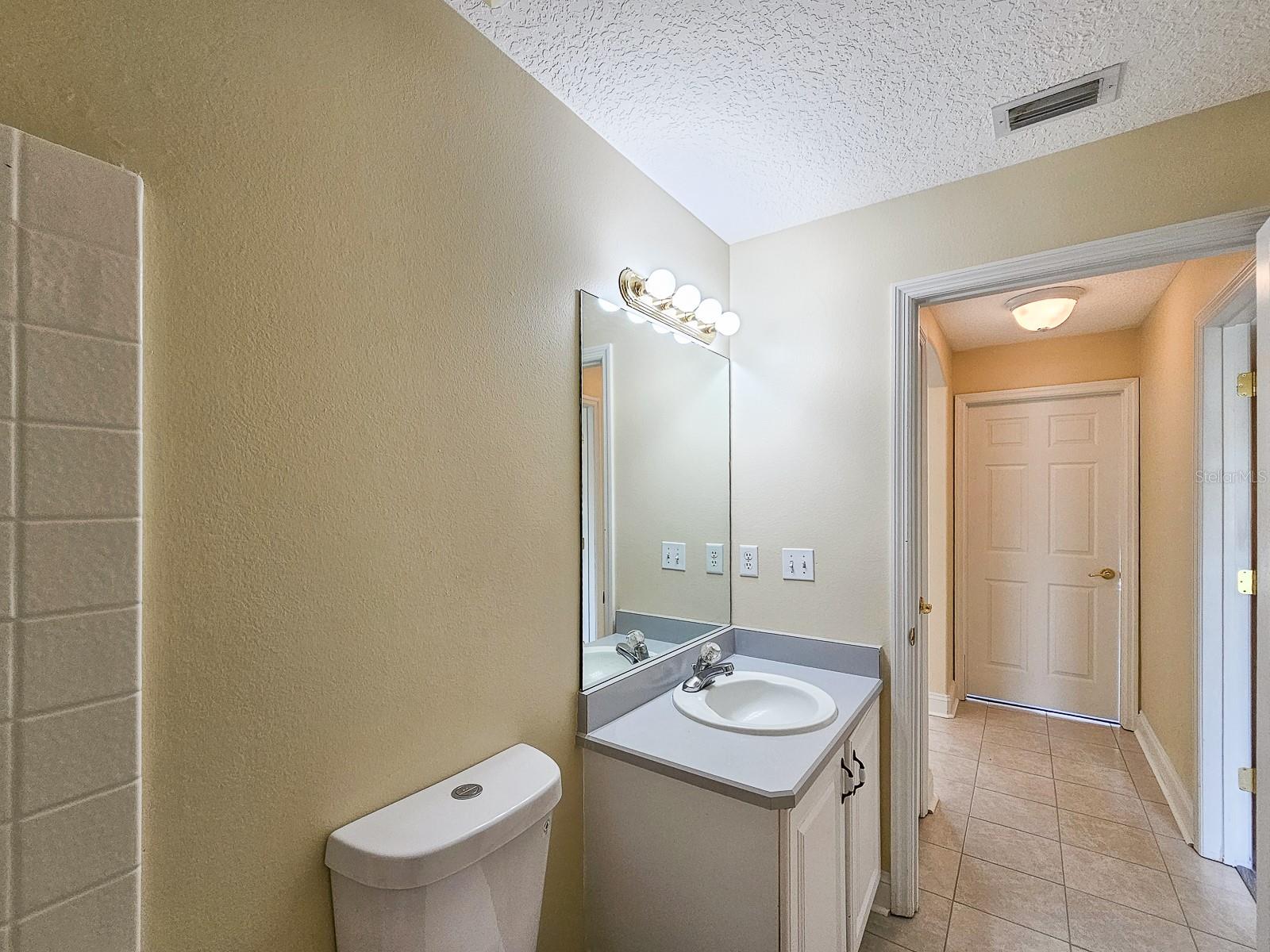 18 WHEATFIELD DR