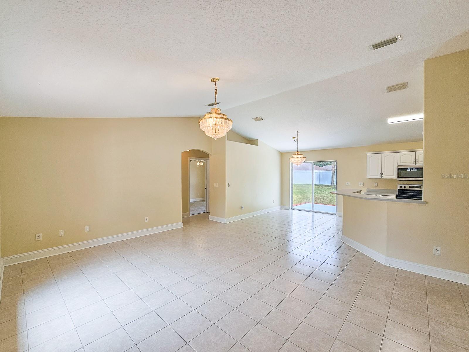 18 WHEATFIELD DR
